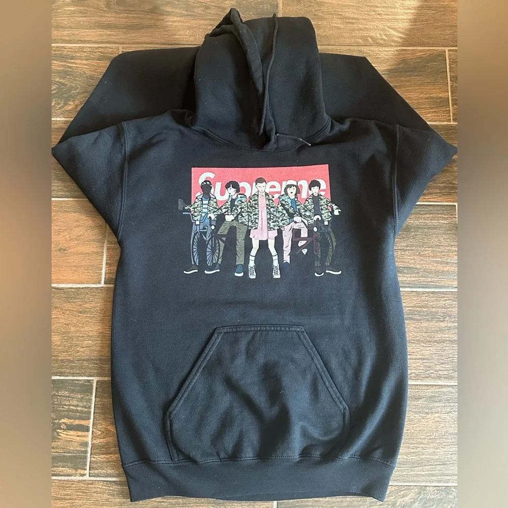 Gildan Heavy Blend Stranger Things Supreme Parody Hoodie Black Size Small